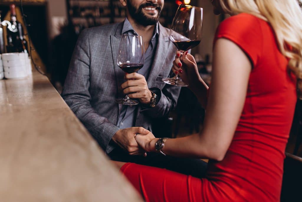 Dating bar
